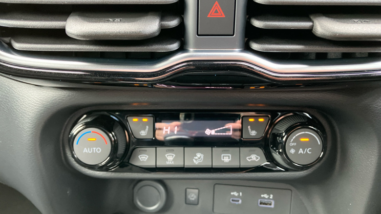 Nissan Juke 1.0 DiG-T Tekna 5dr Petrol Hatchback